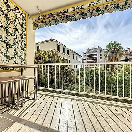 Apartment Intuition - 3 Pieces - 10min Croisette *